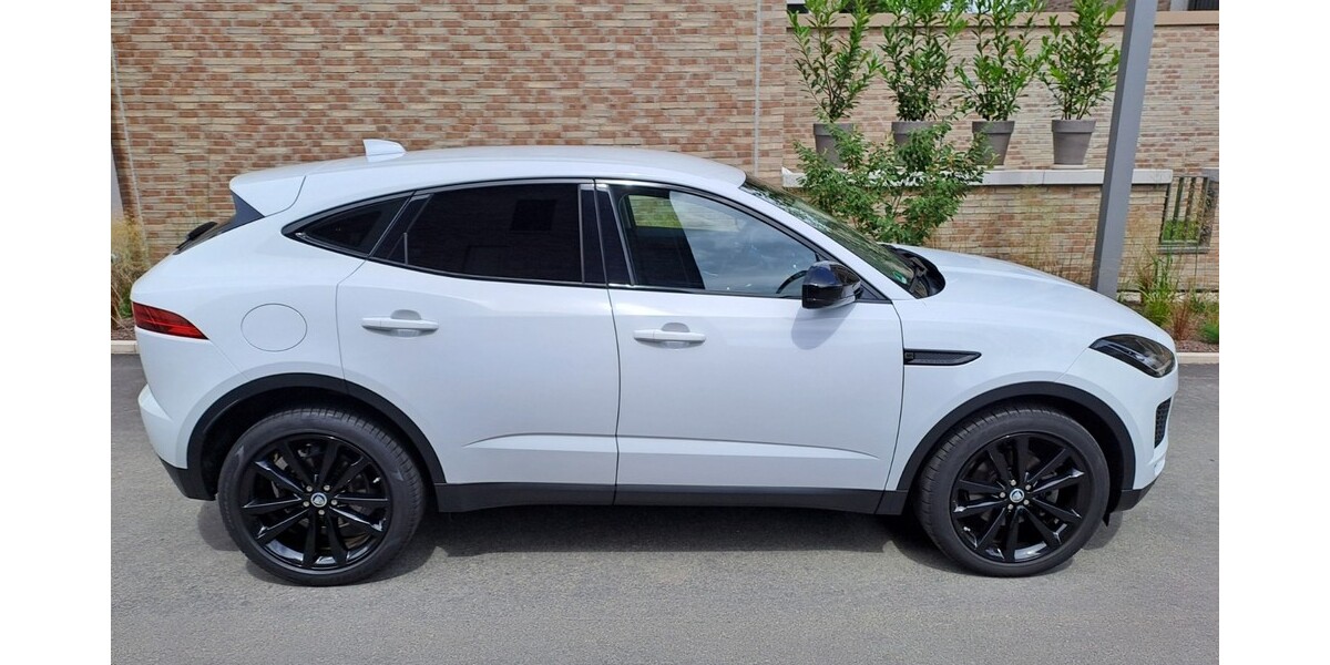 Jaguar E-Pace 103.950 km 23.750 &euro; Frankfurt am Main 60311