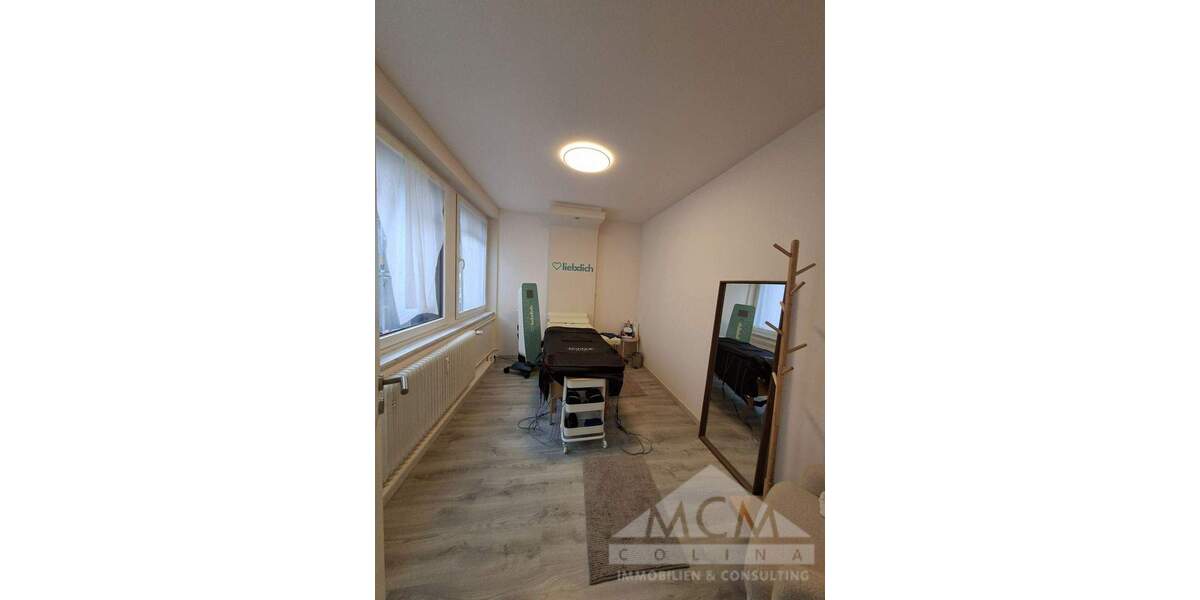 Gewerbeobjekt Frankfurt Innenstadt - 4 Zimmer, 140 m&sup2;, 3.000&euro; | Angebot:25802282