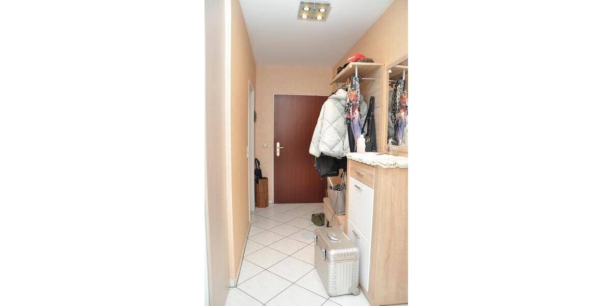Etagenwohnung Obertshausen - 3 Zimmer, 91 m&sup2;, 1.150&euro; | Angebot:25991172