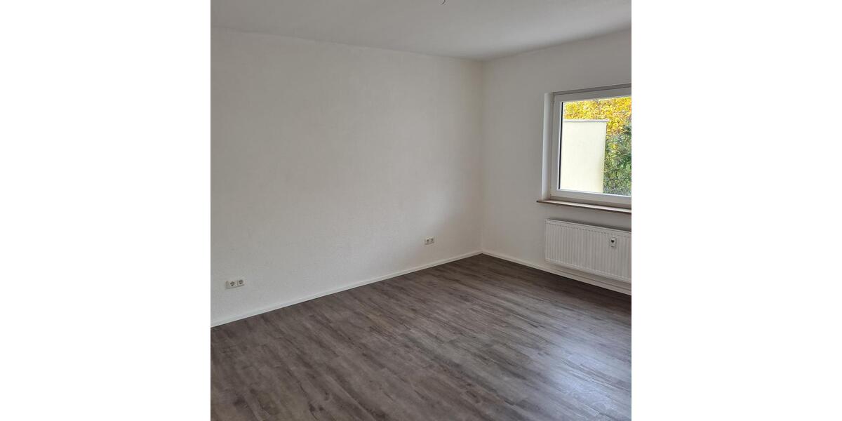 Erdgeschoßwohnung Hanau Groß-Steinheim - 3.5 Zimmer, 102 m&sup2;, 1.120&euro; | Angebot:26601845