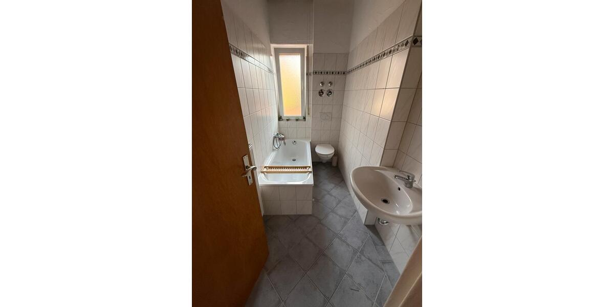 Etagenwohnung Hanau Großauheim - 3 Zimmer, 55 m&sup2;, 990&euro; | Angebot:27619803