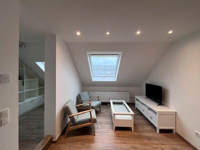 Dachgeschoßwohnung Frankfurt am Main Unterliederbach - 1.5 Zimmer, 27 m&sup2;, 800&euro; | Angebot:27630832
