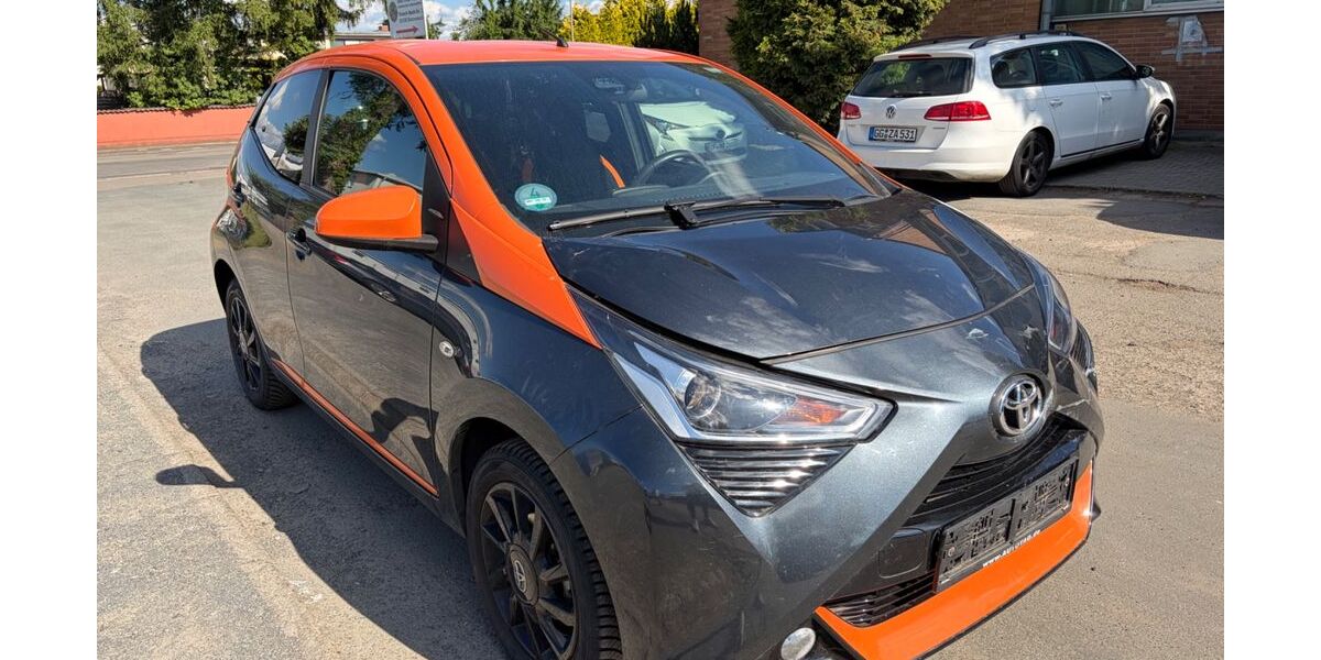 Toyota Aygo (X) 23.395 km 6.990 &euro; Dietzenbach 63128
