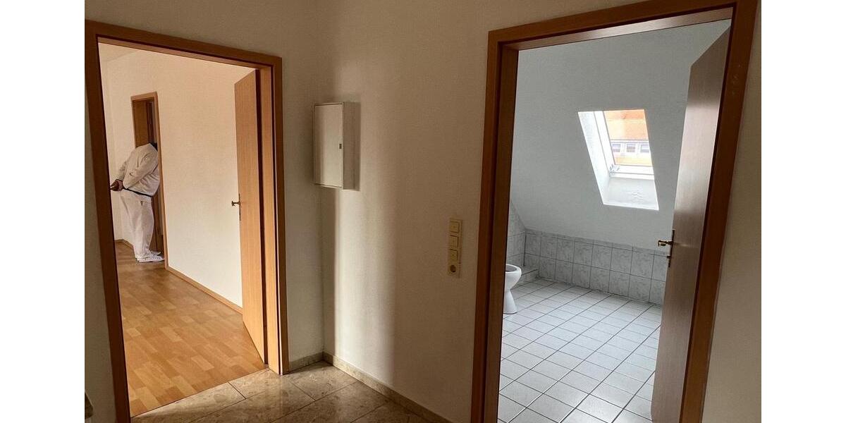 Etagenwohnung Dieburg - 2 Zimmer, 74 m&sup2;, 900&euro; | Angebot:25307578