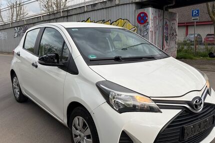 Toyota Yaris 63.000 km 5.990 &euro; Dietzenbach 63128