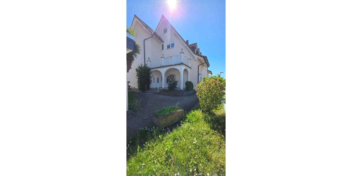 Etagenwohnung Hanau - 4 Zimmer, 110 m&sup2;, 950&euro; | Angebot:26403421