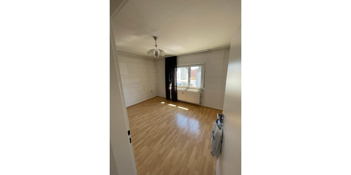 Etagenwohnung Nidderau - 3 Zimmer, 96 m&sup2;, 1.500&euro; | Angebot:26289185