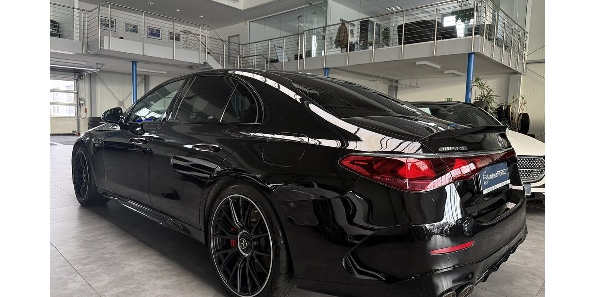 Mercedes-Benz E 53 AMG Hybrid 4M+DYNAMIC+21´´-PERFOR.SITZ-AHK 29.989 km 88.887 &euro; Groß-Umstadt 64823