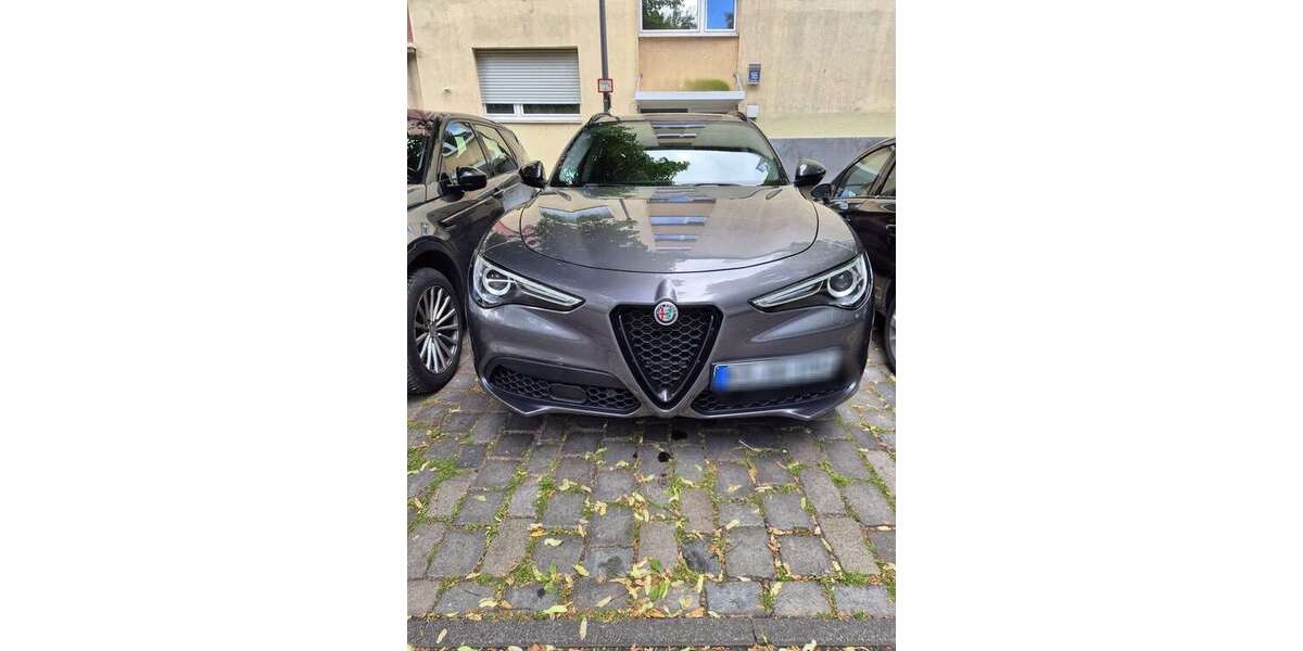 Alfa Romeo Stelvio 58.100 km 35.900 &euro; Frankfurt am Main 60314