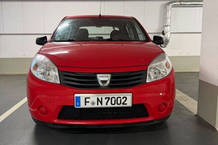 Dacia Sandero 69.000 km 3.800 &euro; Frankfurt 65931