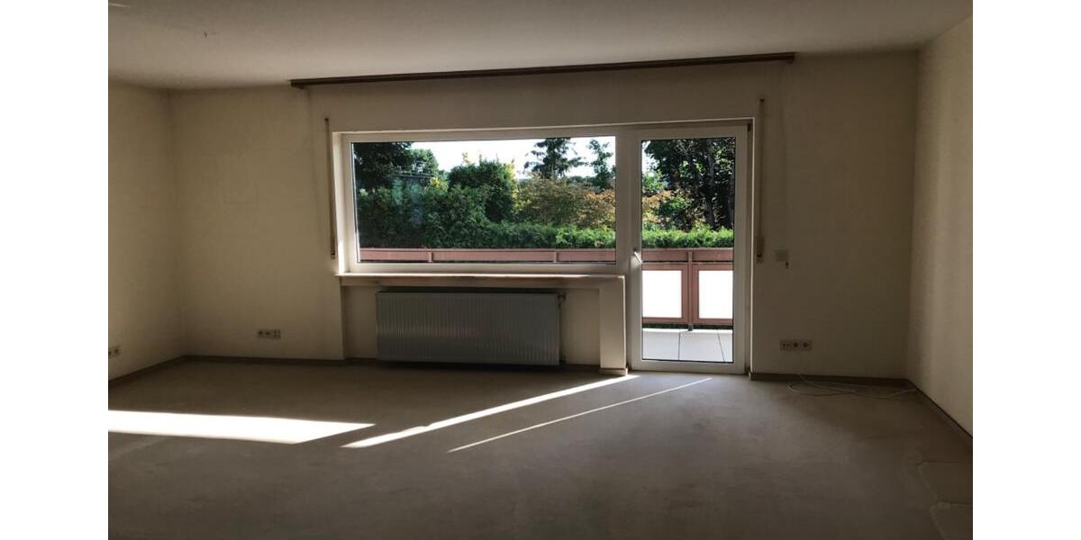 Erdgeschoßwohnung Gelnhausen - 3 Zimmer, 110 m&sup2;, 1.250&euro; | Angebot:27630612