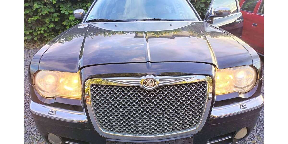 Chrysler 300C 249.876 km 3.999 &euro; Gelnhausen 63571