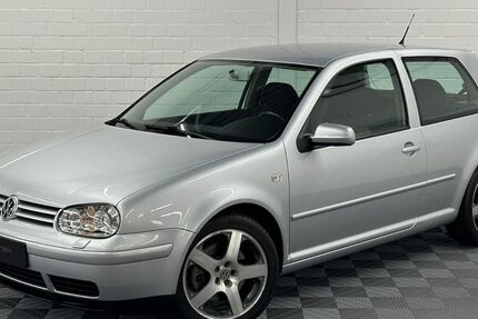VW Golf 28.692 km 24.900 &euro; Aschaffenburg 63743