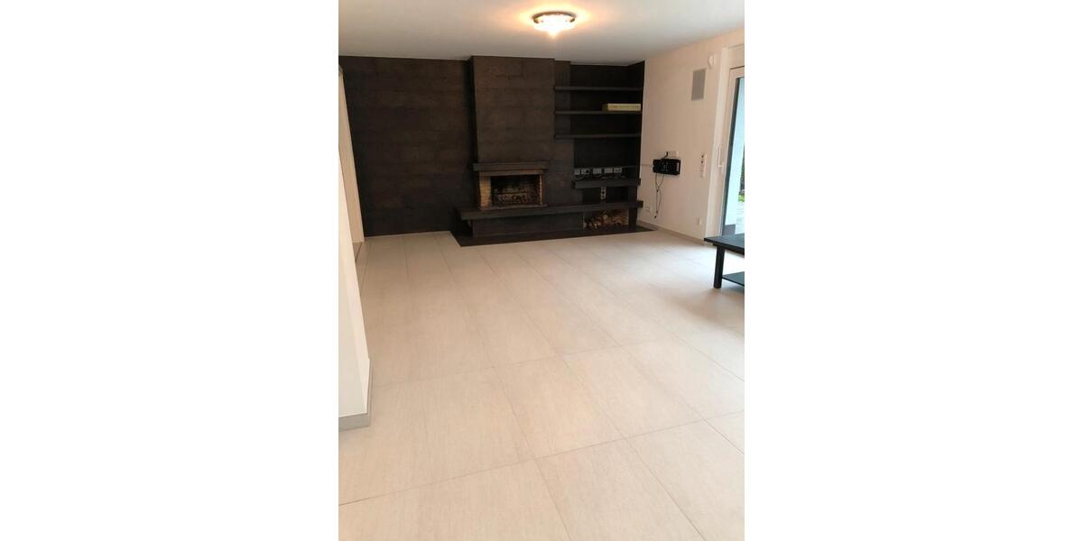 Einfamilienhaus Dreieich - 9 Zimmer, 300 m&sup2;, 4.390&euro; | Angebot:26615670