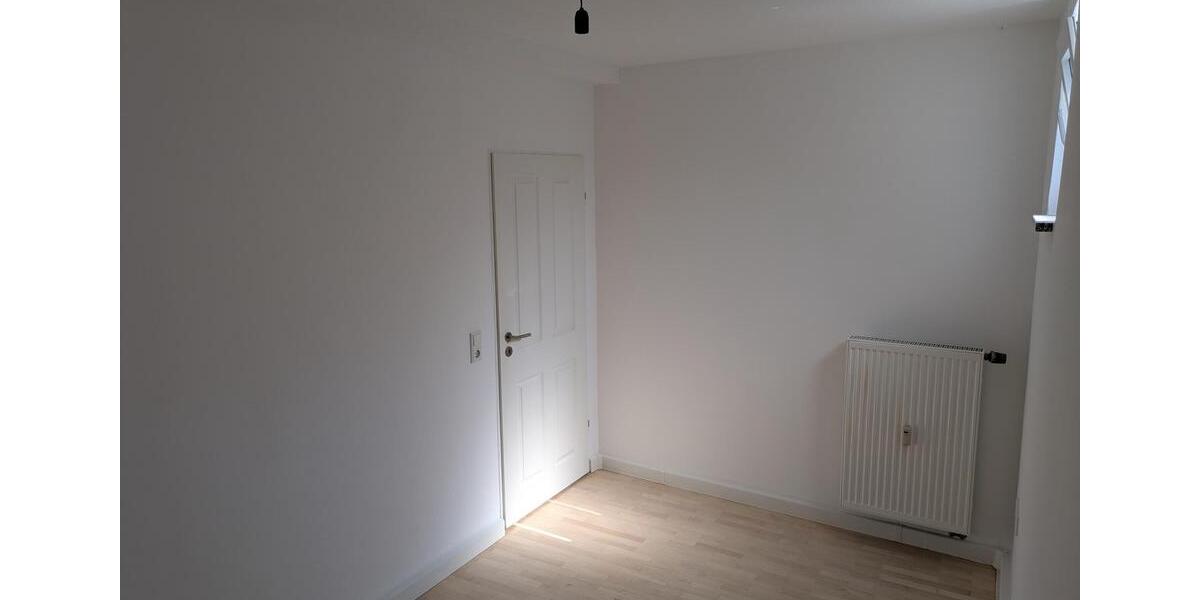 Etagenwohnung Großostheim - 5 Zimmer, 140 m&sup2;, 1.470&euro; | Angebot:25830806
