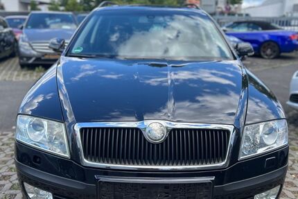 Skoda Octavia 239.000 km 1.590 &euro; Mühlheim am Main 63165