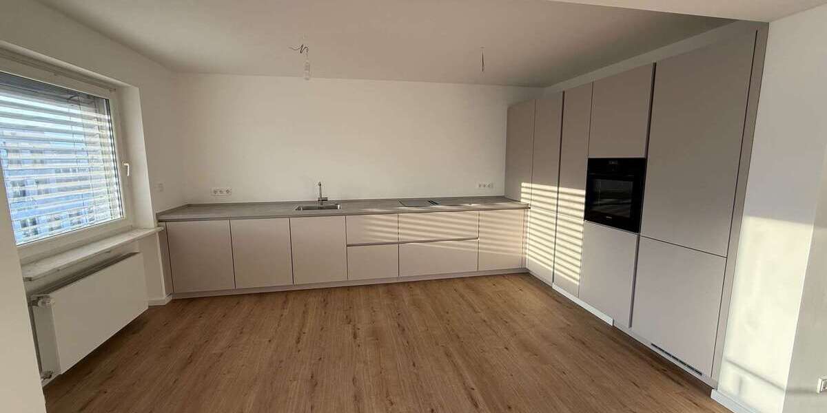 Etagenwohnung Frankfurt am Main Westend Süd - 3 Zimmer, 90 m&sup2;, 2.700&euro; | Angebot:25778542