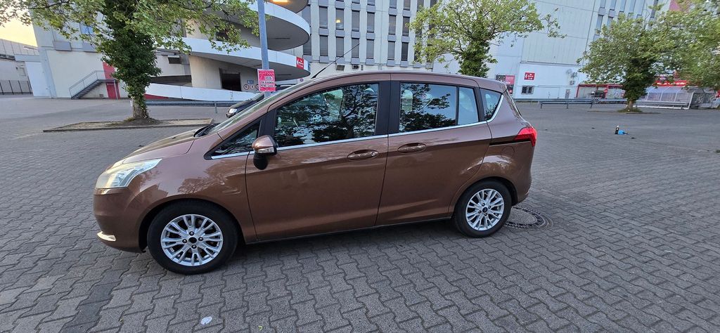 Ford B-Max 40.200 km 5.699 &euro; Frankfurt/Main 65933