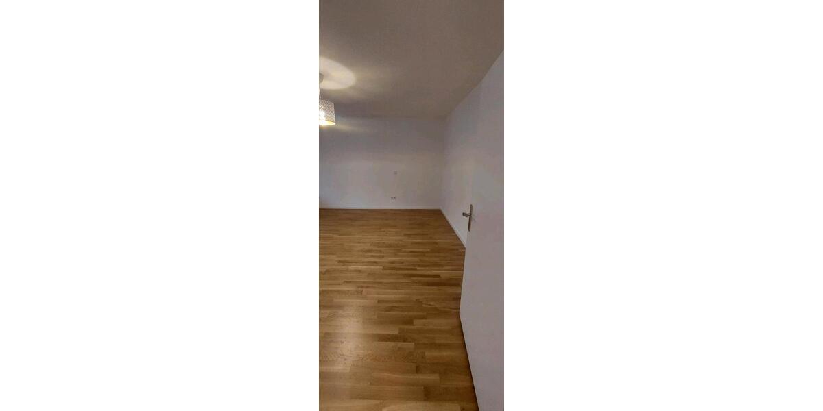 Etagenwohnung Frankfurt am Main Oberrad - 2 Zimmer, 77 m&sup2;, 1.290&euro; | Angebot:25792464