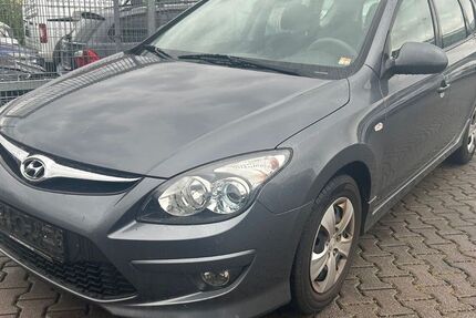 Hyundai i30 210.000 km 2.850 &euro; Büdingen 63654