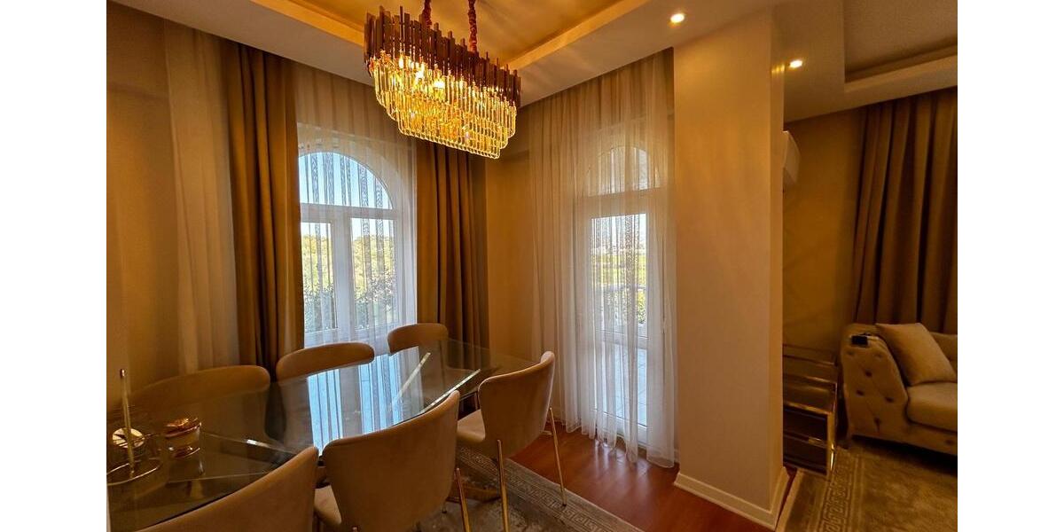 Villa Offenbach am Main Buchrain - 5 Zimmer, 300 m&sup2;, 300.000&euro; | Angebot:25903264