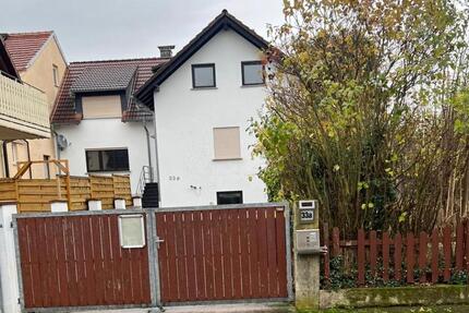 Wohnung Ranstadt - 3 Zimmer, 89 m&sup2;, 890&euro; | Angebot:25881427