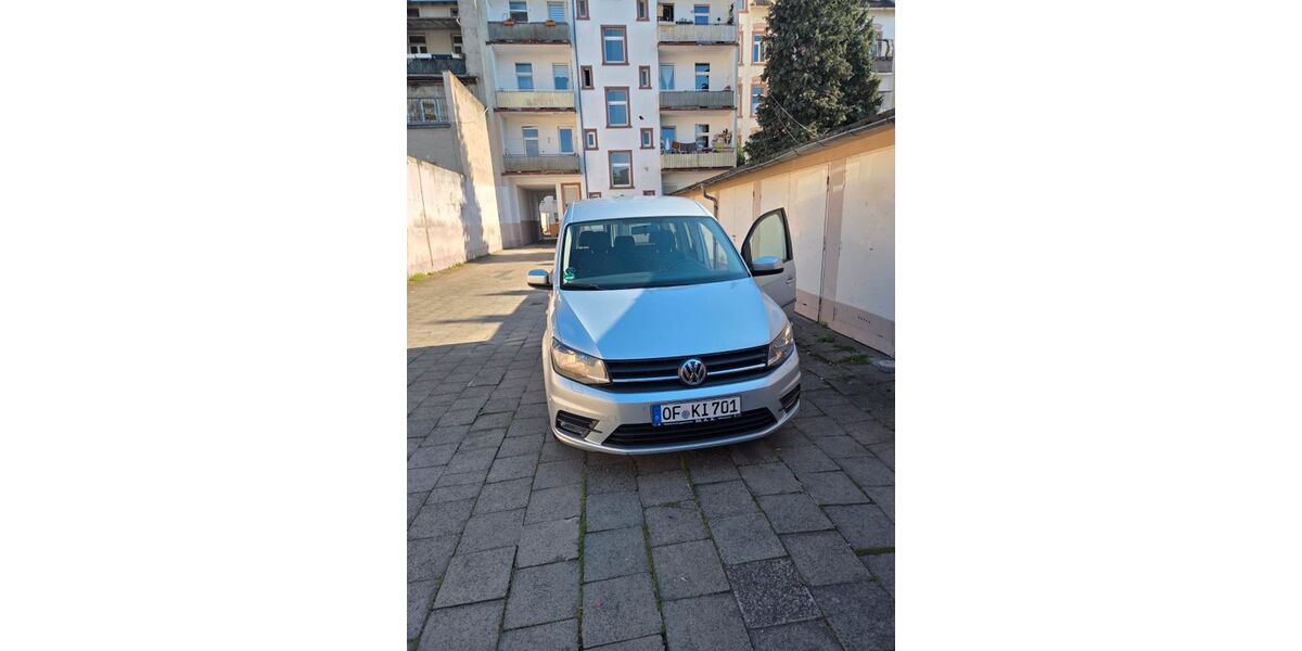 VW Caddy 235.700 km 9.100 &euro; Offenbach am Main 63067