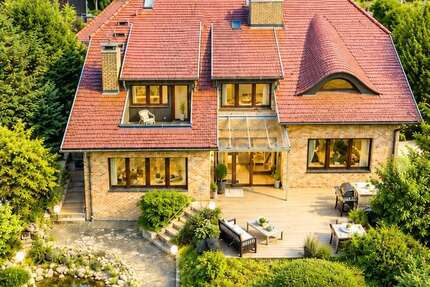 Haus Karben / Klein-Karben Karben - 7 Zimmer, 205 m&sup2;, 1.550.000&euro; | Angebot:26984054