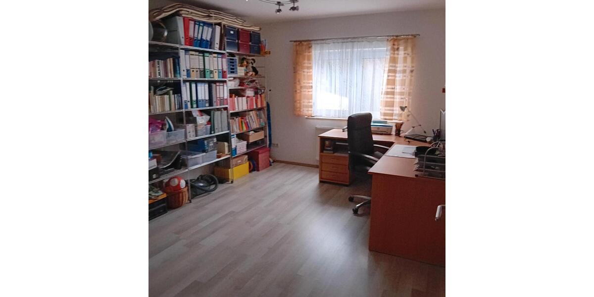 Erdgeschoßwohnung Schöllkrippen - 4 Zimmer, 119 m&sup2;, 375.000&euro; | Angebot:24830433