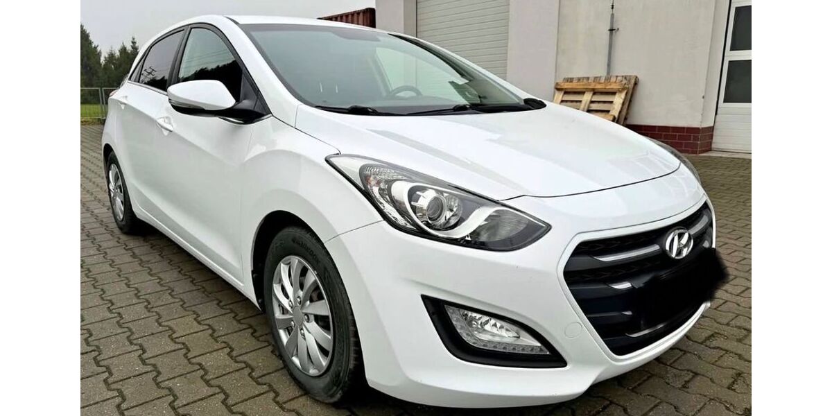 Hyundai i30 145.000 km 1.800 &euro; Hanau 63456