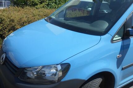 VW Caddy 267.983 km 4.898 &euro; Wöllstadt 61206