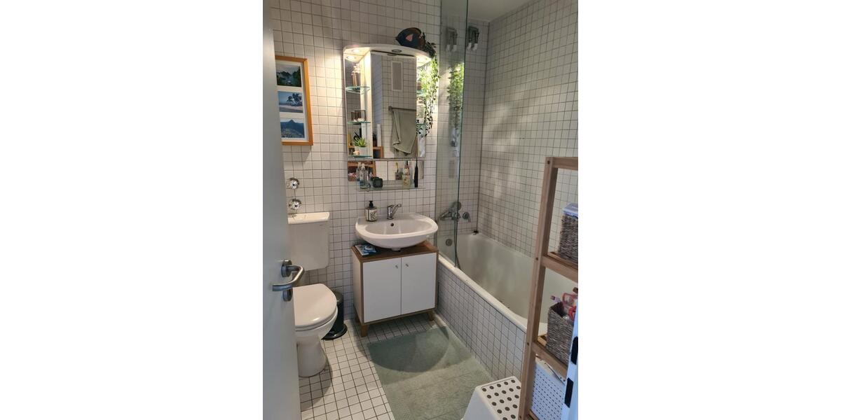 Maisonettenwohnung Frankfurt am Main Sachsenhausen Süd - 4 Zimmer, 77 m&sup2;, 1.230&euro; | Angebot:25930121