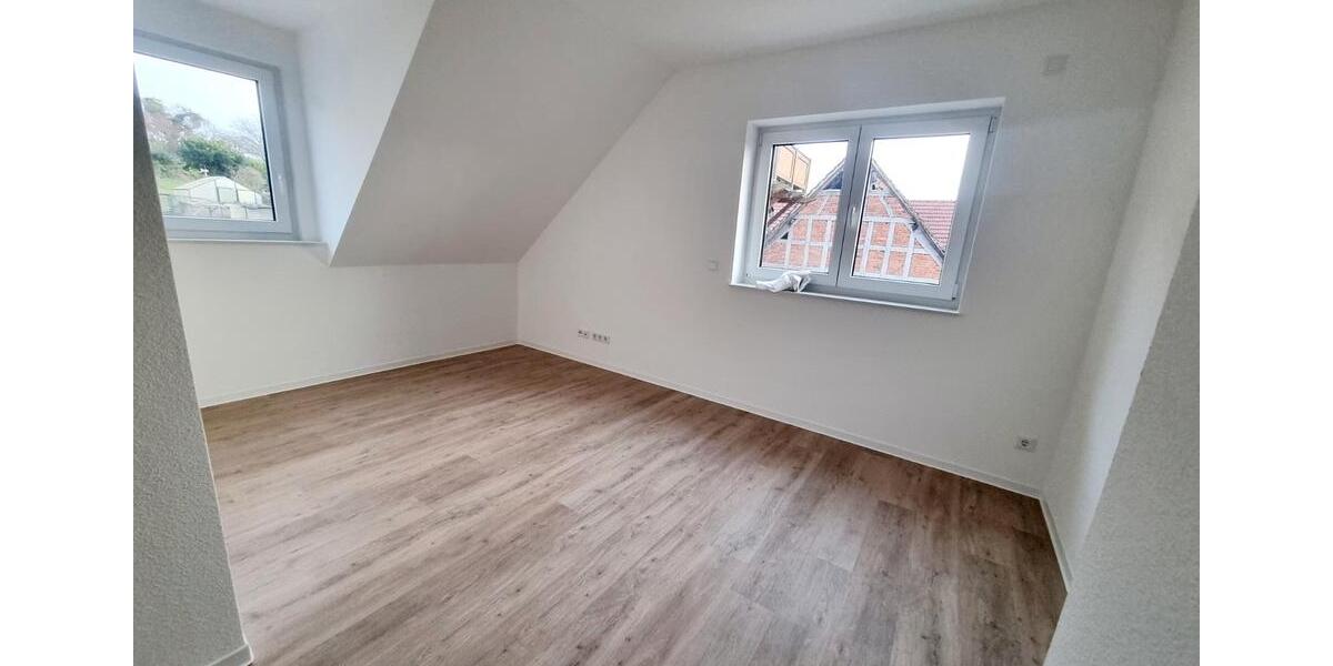 Dachgeschoßwohnung Hösbach - 4.5 Zimmer, 115 m&sup2;, 1.600&euro; | Angebot:27608628