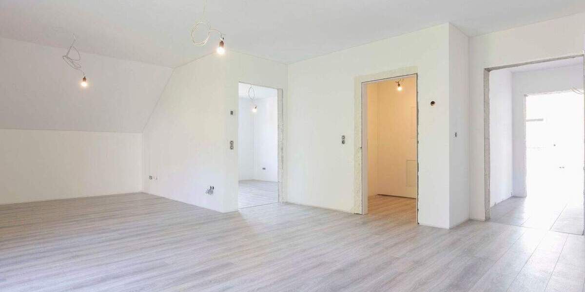 Mehrfamilienhaus, Wohnhaus Gründau Breitenborn - 8 Zimmer, 273 m&sup2;, 620.000&euro; | Angebot:25690184