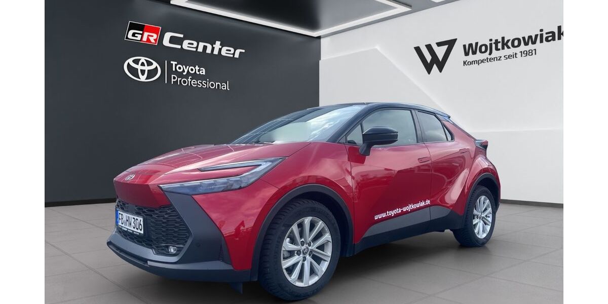 Toyota C-HR 2.000 km 33.390 &euro; Friedberg 61169