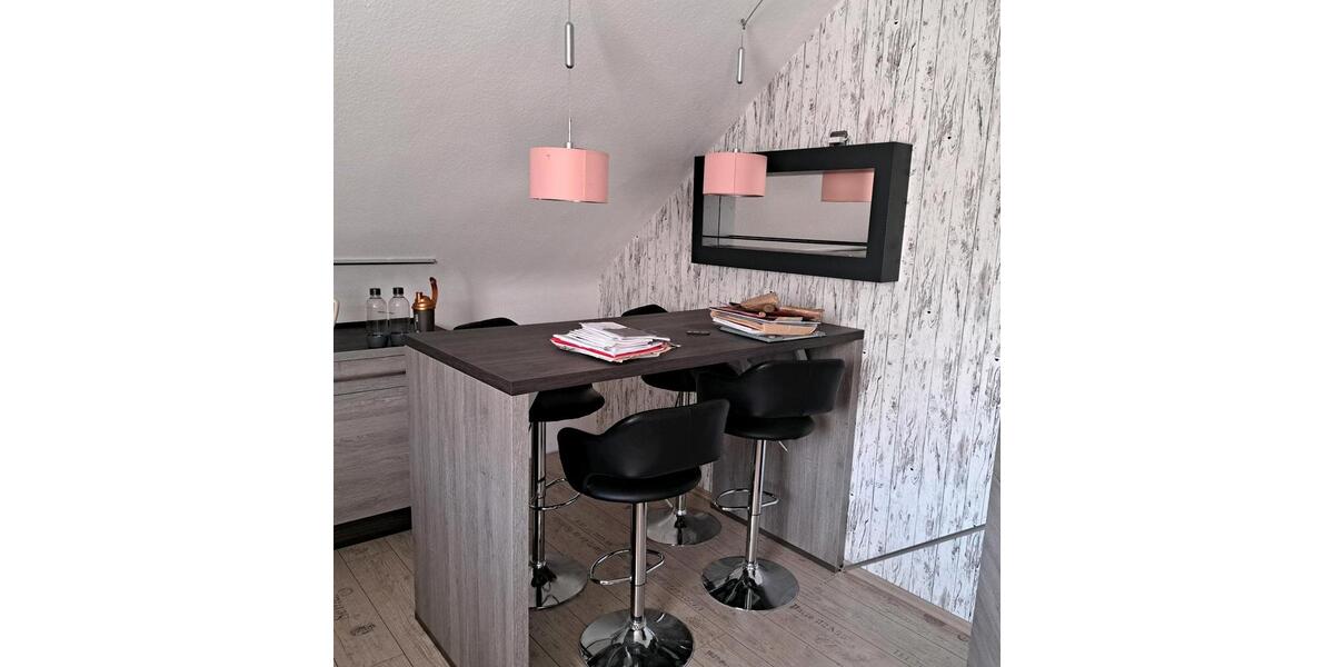 Dachgeschoßwohnung Gründau - 3 Zimmer, 94 m&sup2;, 1.200&euro; | Angebot:25812597