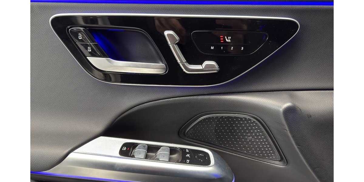 Mercedes-Benz E 300 T de AVANTGARDE AIRMATIC-DISTRONIC-PANO-19 26.702 km 50.889 &euro; Groß-Umstadt 64823