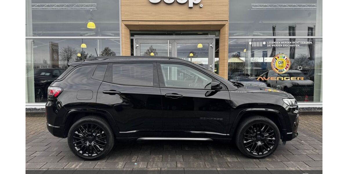 Jeep Compass 24.050 km 26.999 &euro; Aschaffenburg 63741