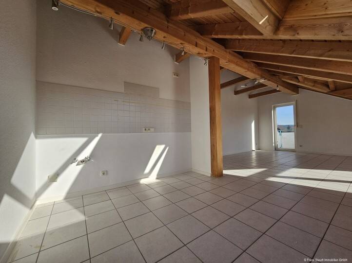 Etagenwohnung Aschaffenburg Schweinheim - 2 Zimmer, 59 m&sup2;, 225.000&euro; | Angebot:25770252