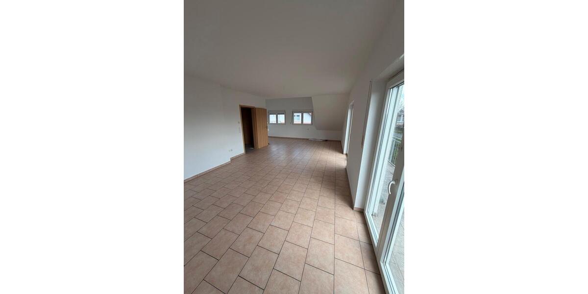 Dachgeschoßwohnung Seligenstadt - 2 Zimmer, 60 m&sup2;, 880&euro; | Angebot:26477116