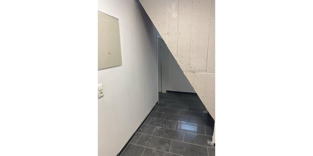 Etagenwohnung Gelnhausen - 4 Zimmer, 125 m&sup2;, 1.350&euro; | Angebot:26473327