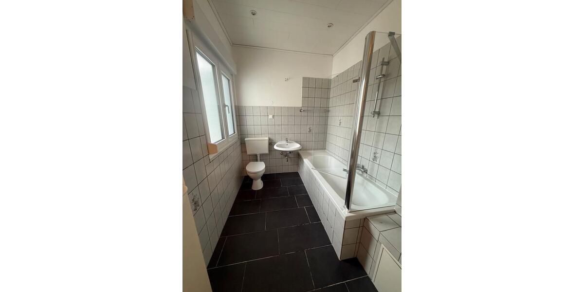Etagenwohnung Maintal - 3 Zimmer, 80 m&sup2;, 900&euro; | Angebot:26421121