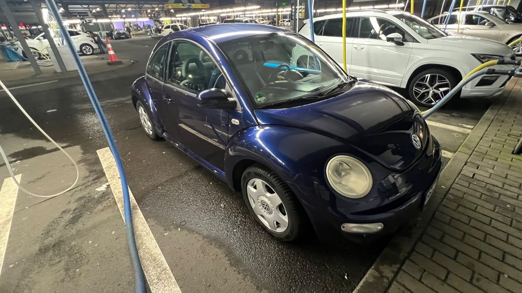 VW Beetle 168.000 km 1.850 &euro; Frankfurt am Main 60385