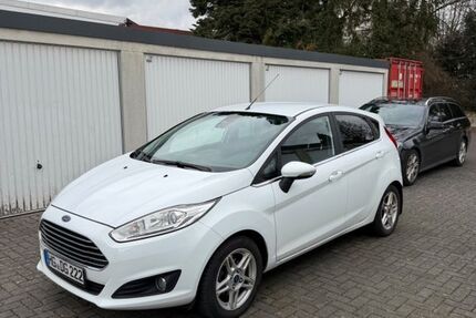 Ford Fiesta 114.000 km 5.300 &euro; Steinbach 61449