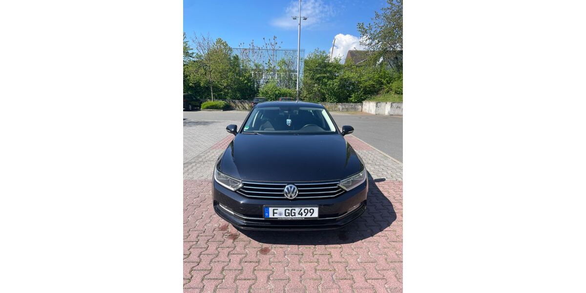 VW Passat 146.800 km 12.300 &euro; Frankfurt 65936