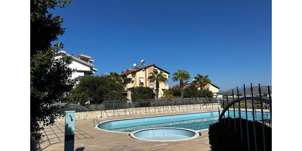 Villa Offenbach am Main Buchrain - 5 Zimmer, 300 m&sup2;, 300.000&euro; | Angebot:25903264