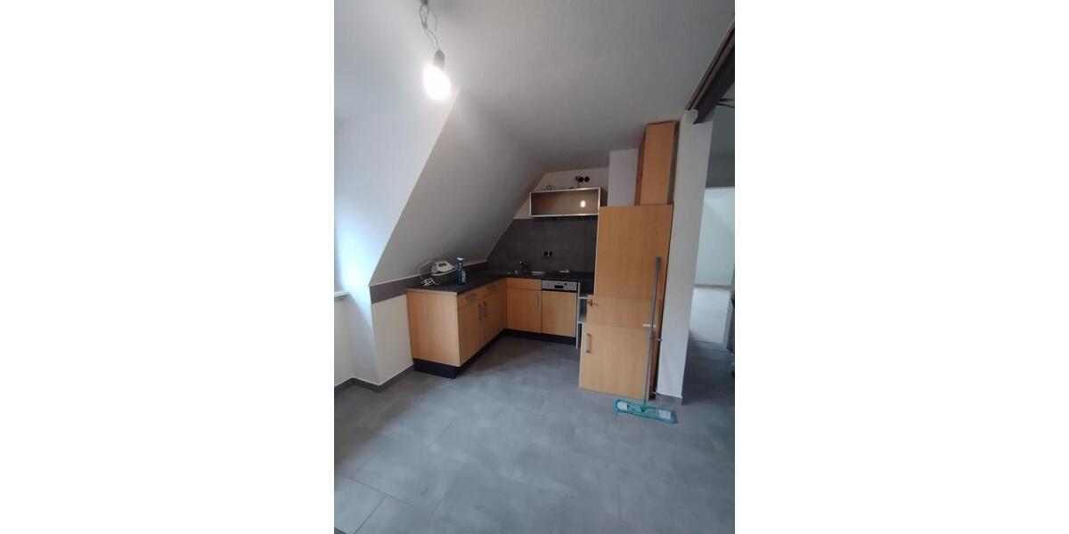 Dachgeschoßwohnung Krombach - 4.5 Zimmer, 94 m&sup2;, 1.010&euro; | Angebot:25951771