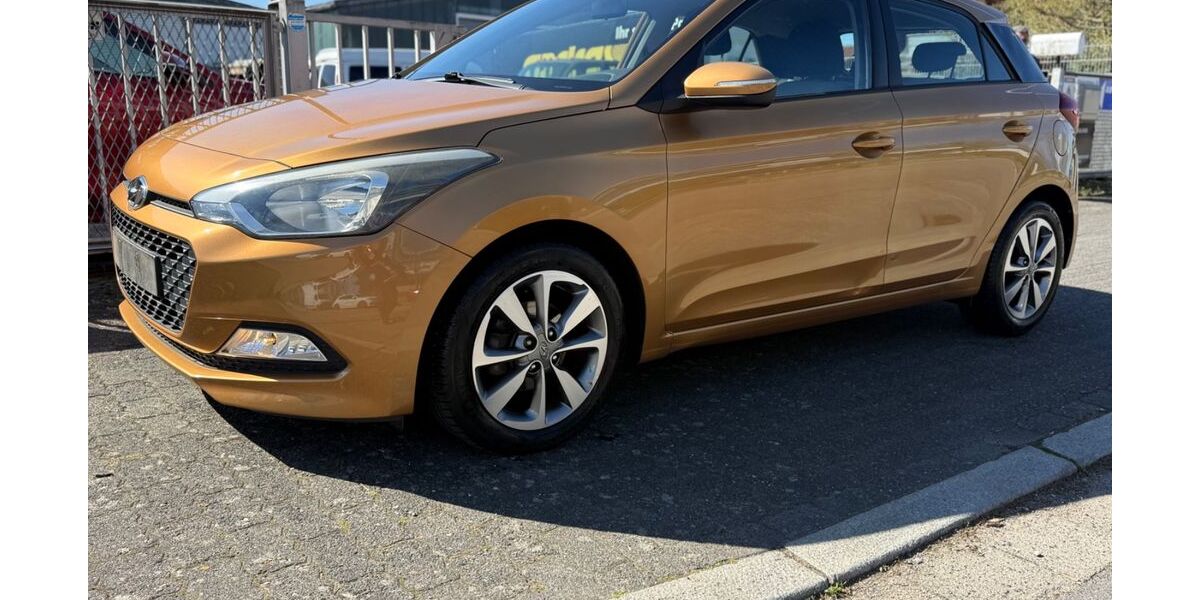 Hyundai i20 144.456 km 5.350 &euro; Hanau 63452