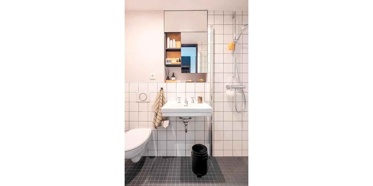 Einfamilienhaus Frankfurt am Main Nord-West - 1 Zimmer, 17 m&sup2;, 810&euro; | Angebot:27618288