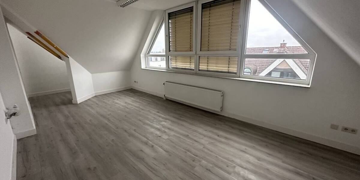 Gewerbeobjekt Hanau Innenstadt - 4 Zimmer, 128 m&sup2;, 1.550&euro; | Angebot:26627319